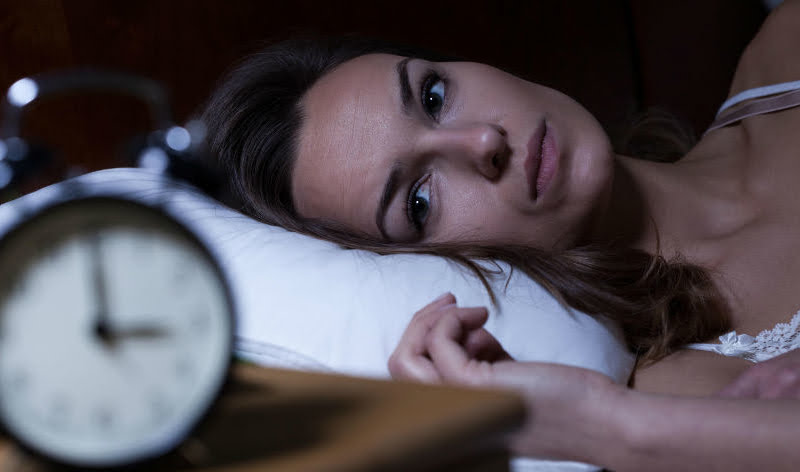 Bild zeigt schlaflose Frau